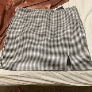 Houndstooth patterned mini skirt